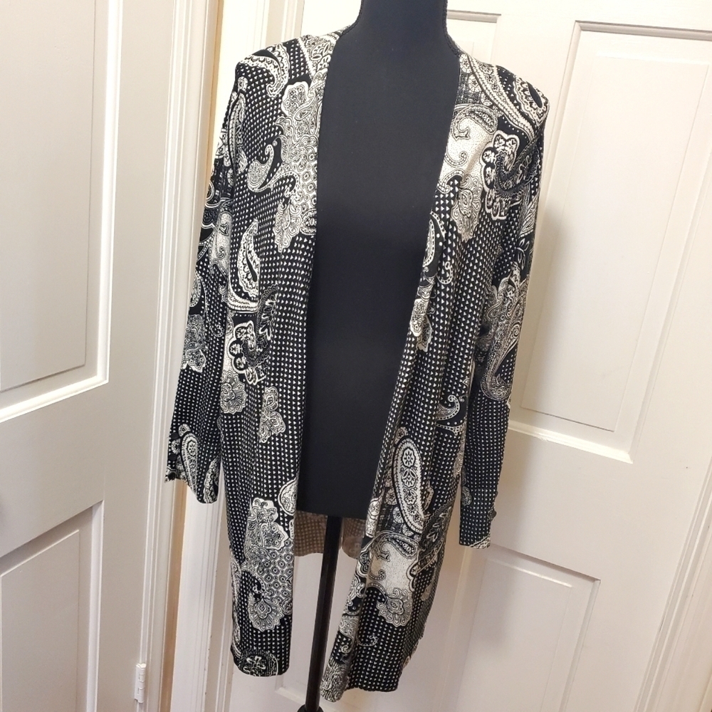 GRACE Black & White Paisley Print Open Front Cardigan Size 0X, Retail $68